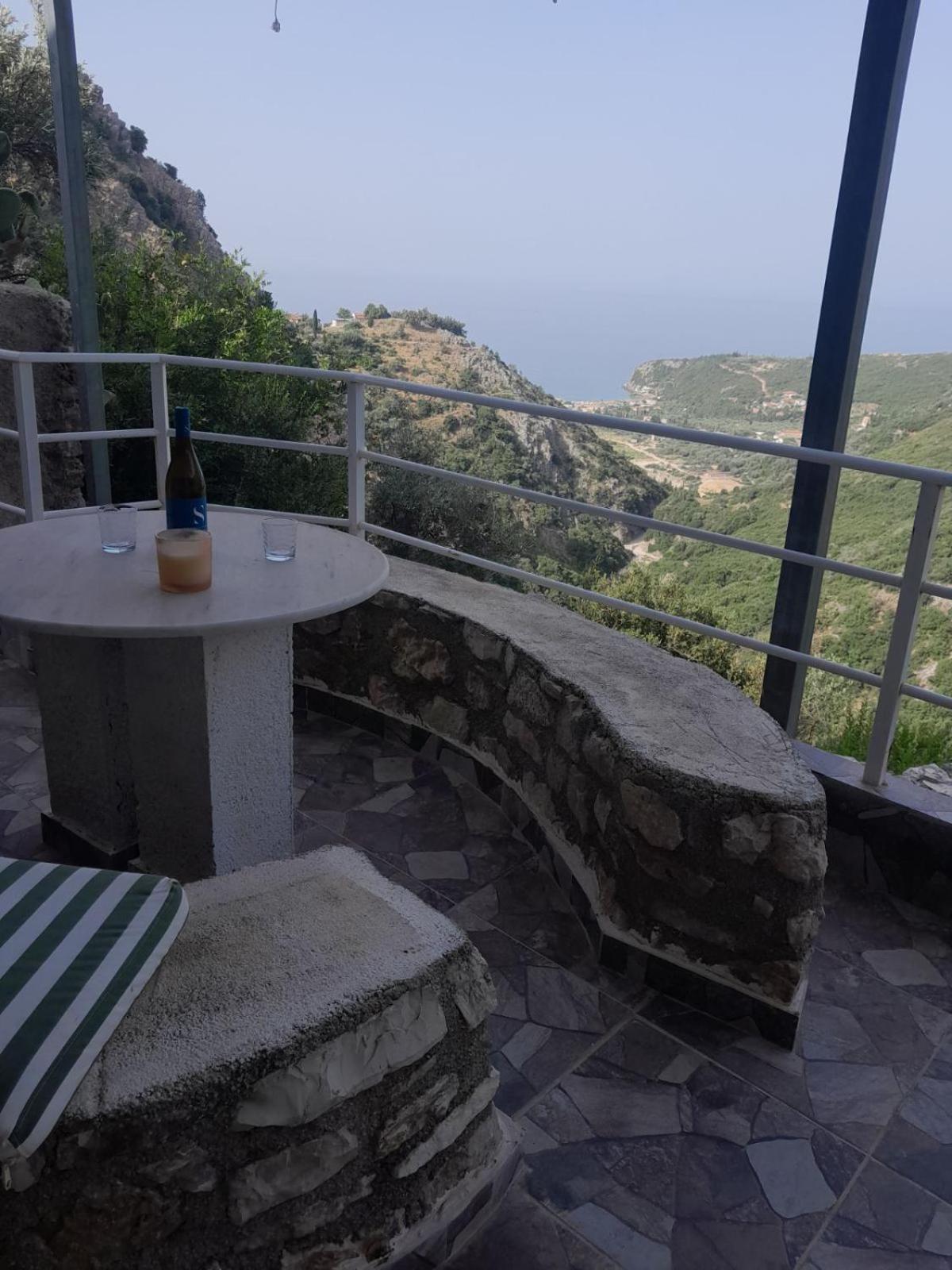 Apartment Sofia's Himare
